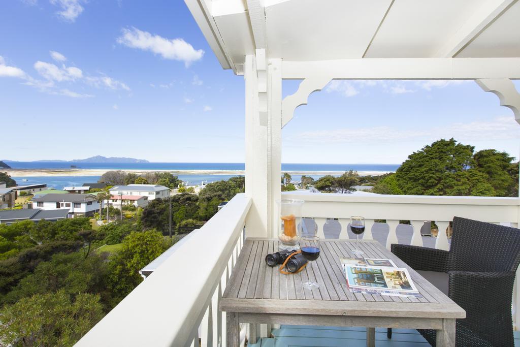 Mangawhai Lodge Экстерьер фото