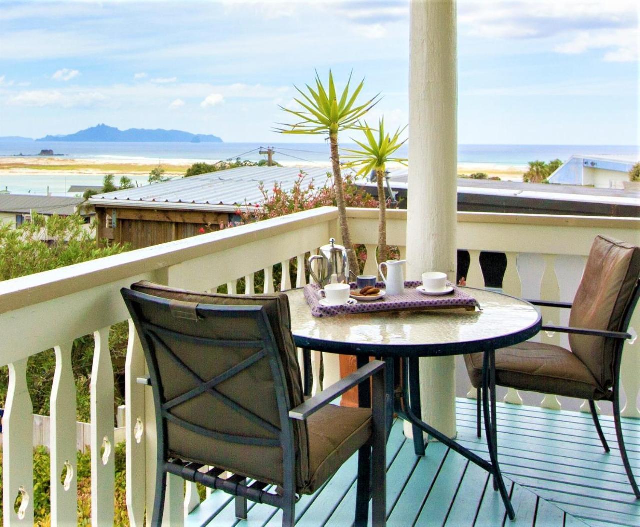 Mangawhai Lodge Экстерьер фото